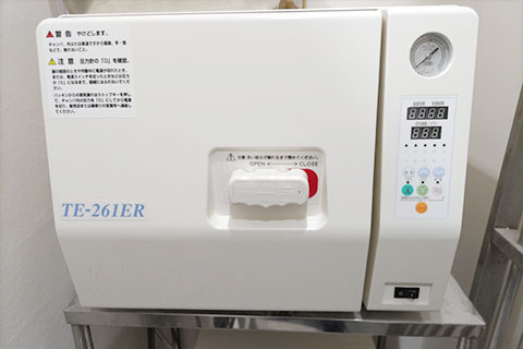 オートクレーブ（高圧蒸気滅菌器）